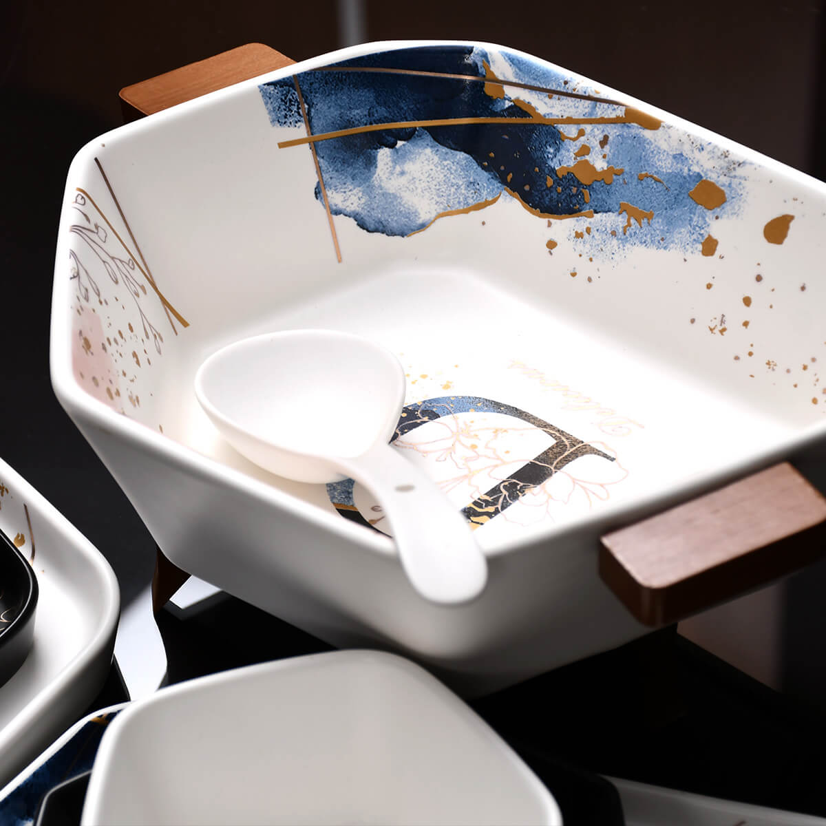 طقم عشاء 41 قطعة + طقم صواني هدية